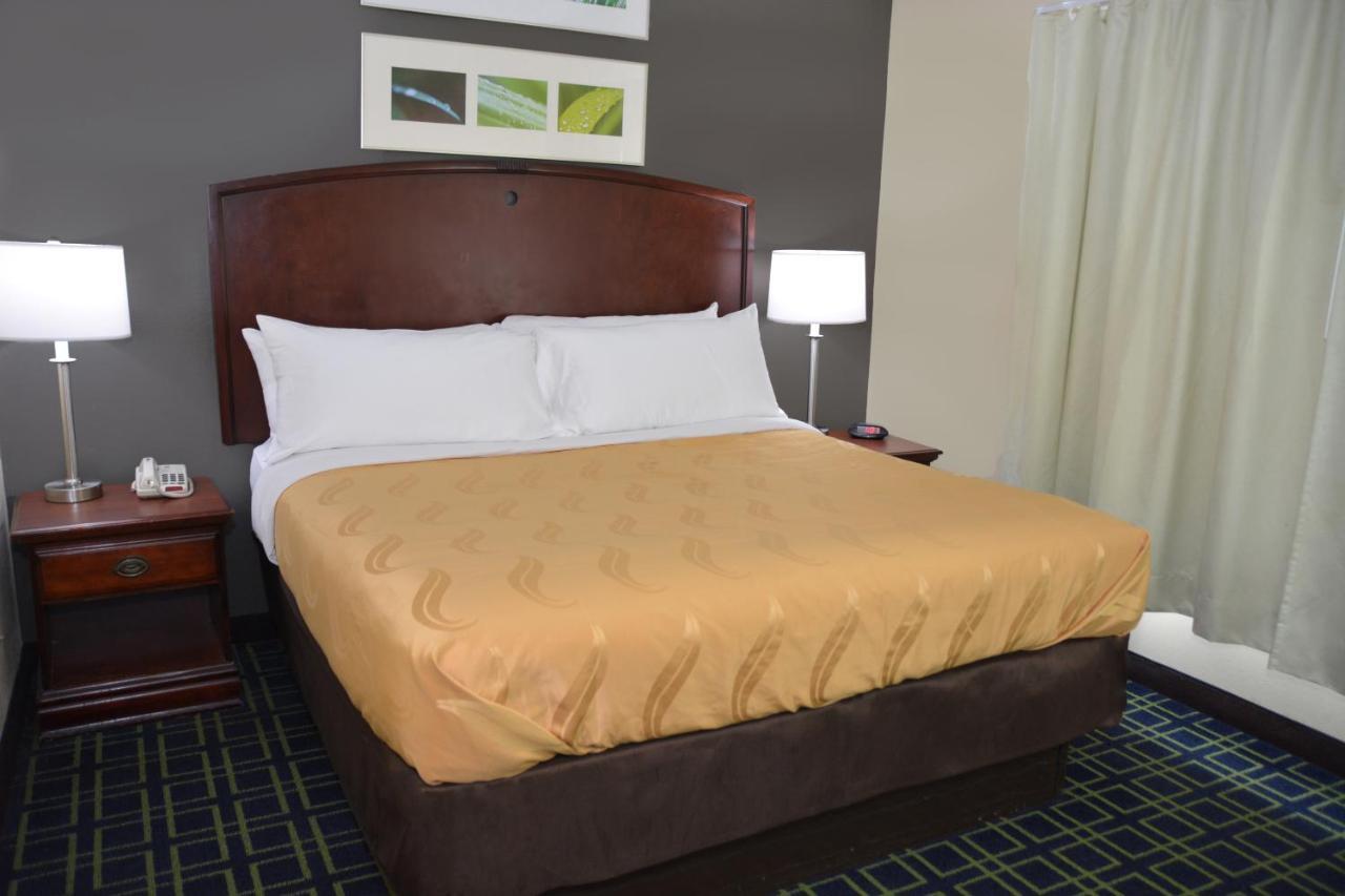Quality Inn & Suites Dublin Exterior photo