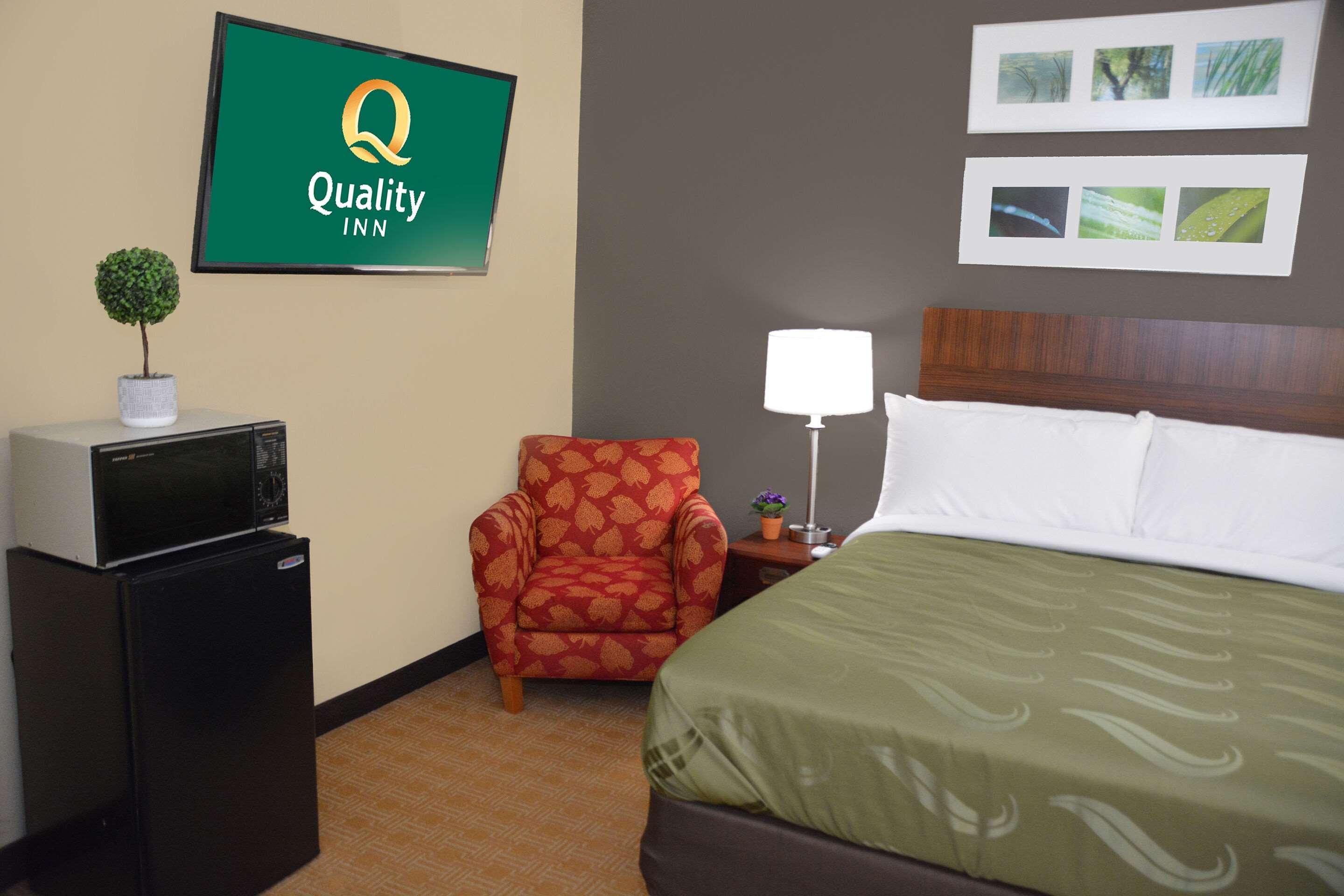 Quality Inn & Suites Dublin Exterior photo