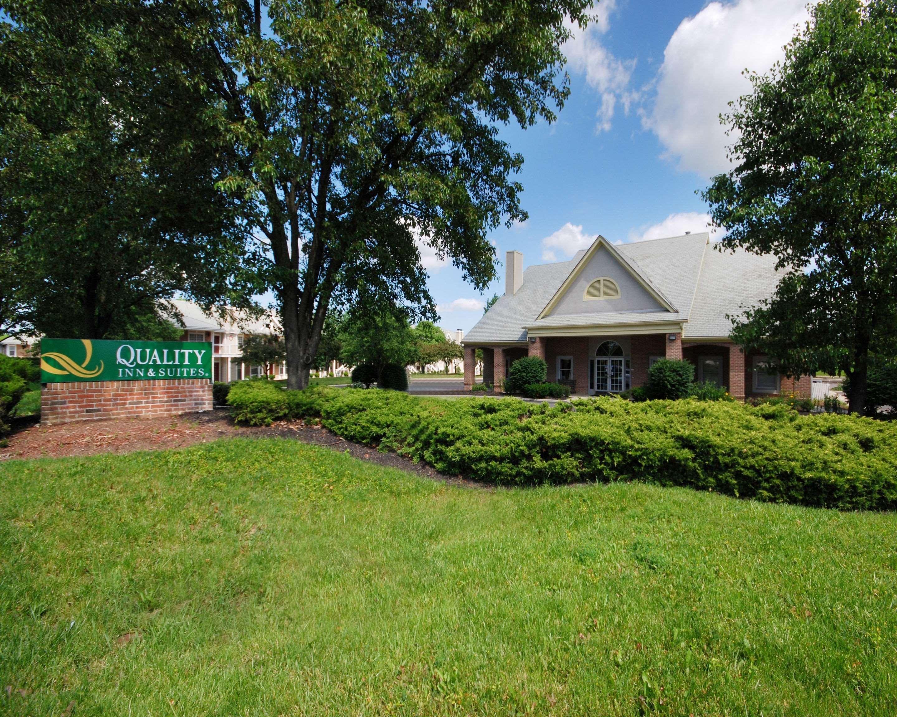 Quality Inn & Suites Dublin Exterior photo